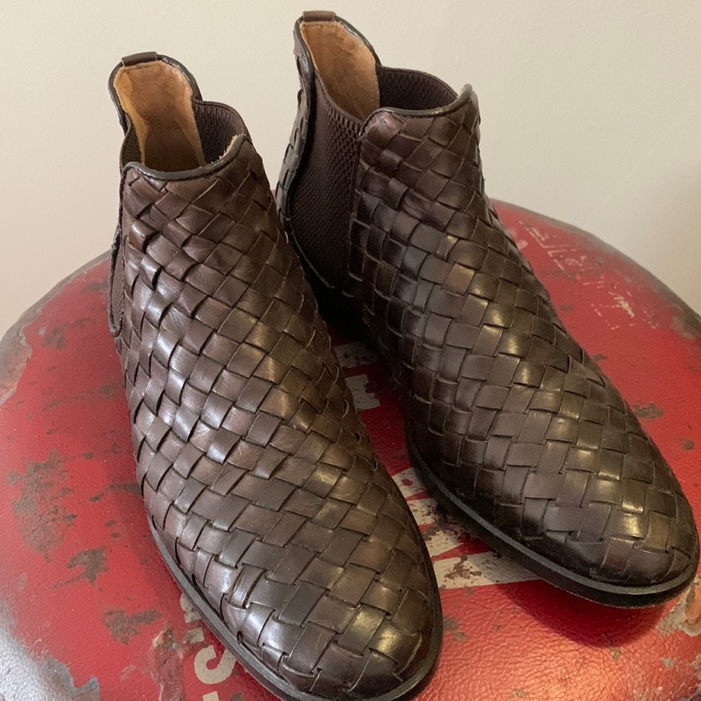Basket weave slip on boots.